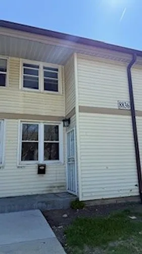 8836F N 95th St Photo 1