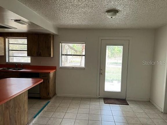 4th image of 315 NE 72nd Ter