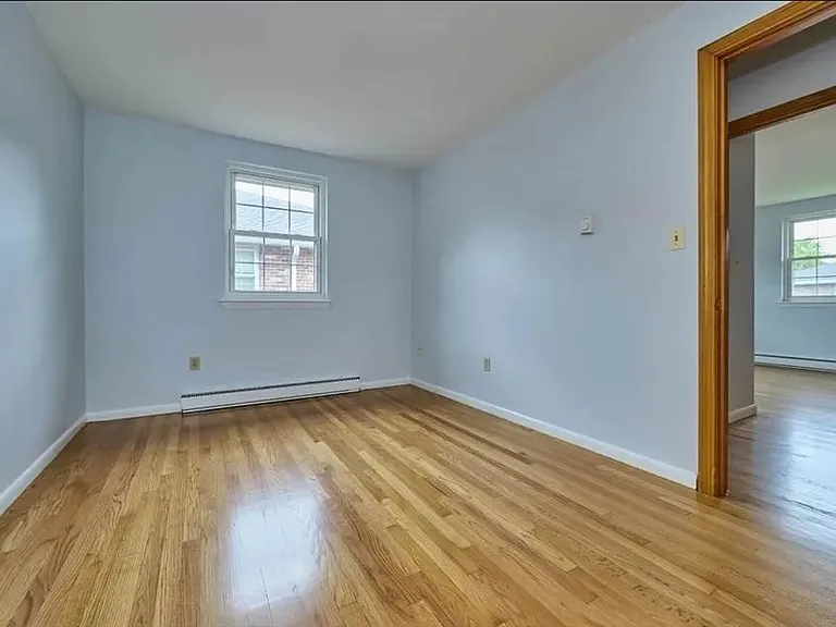 3 Colonial Village Dr #10 — Photo 8