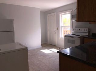 8 Wellington St #1, Webster, MA 01570