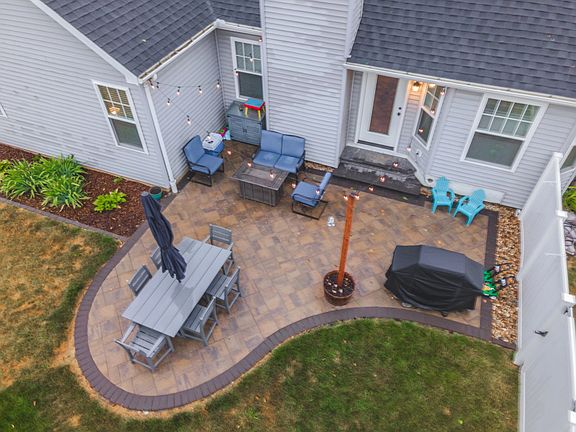 3rd image of 609 Shannon Dr