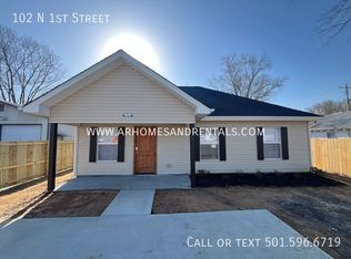 102 N 1st St, Austin, AR 72007