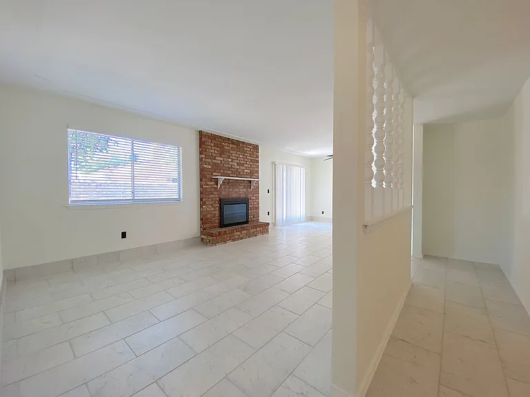 5012 Salem Dr — Photo 3