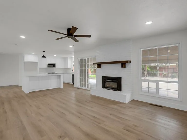 3004 Stafford Way — Photo 3