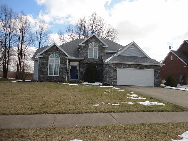 774 Eton St photo 1