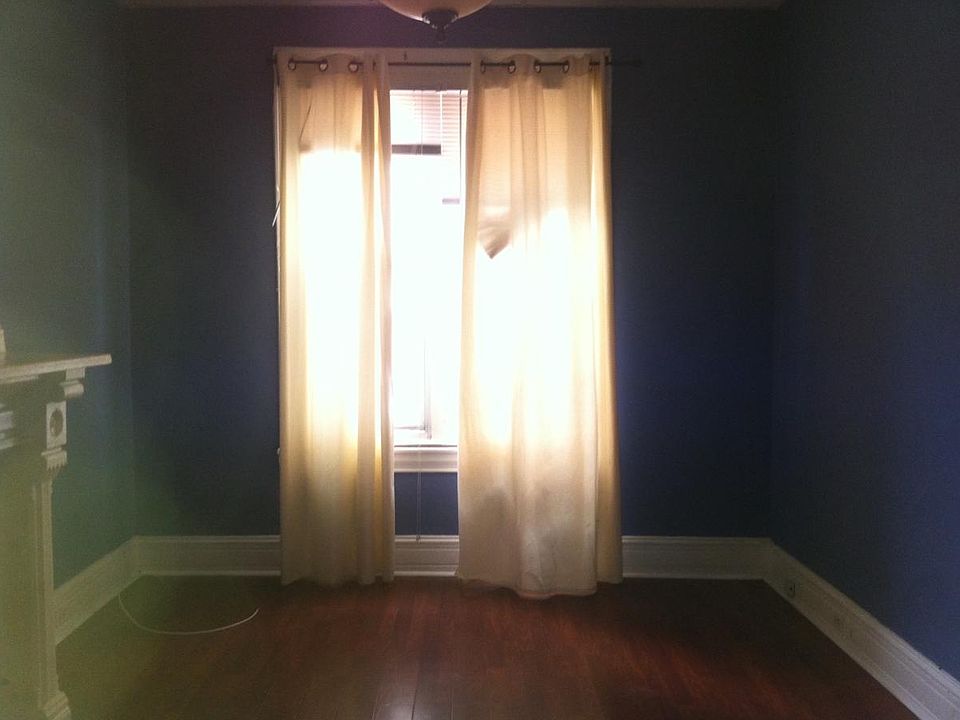 2nd image of 1536 Wharton St Floor 1