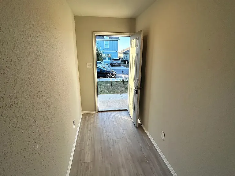 14610 Calaveras Crk — Photo 3