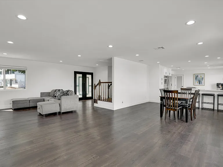 5952 Maury Ave — Photo 18