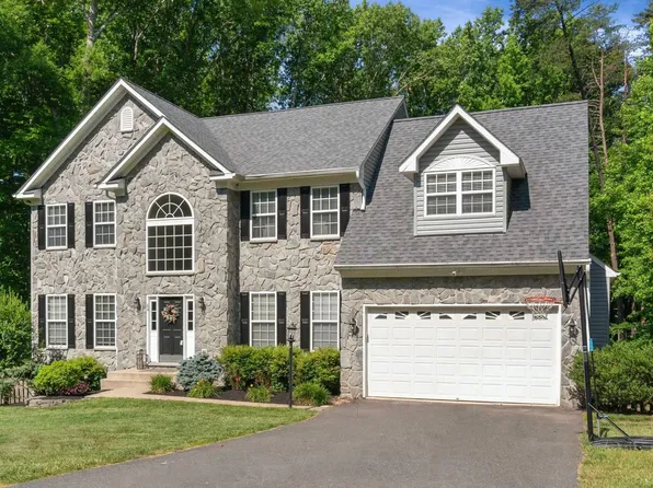 89 Arden Ln, Stafford, VA 22556