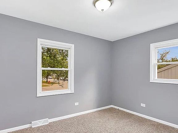 5th image of 30 N Cedar Ln