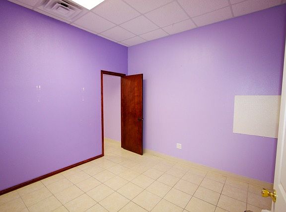 4th image of 2409 Buddy Owens Ave
