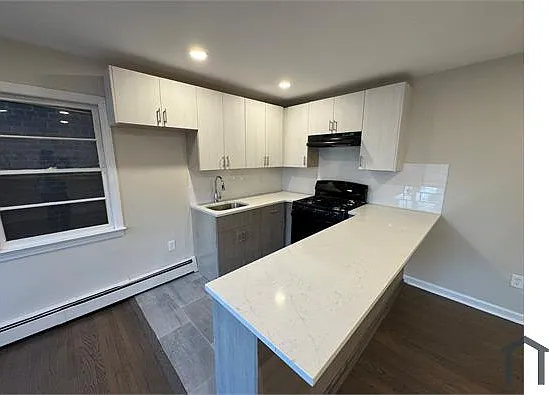 126 Elmwood Ave #8 — Photo 1