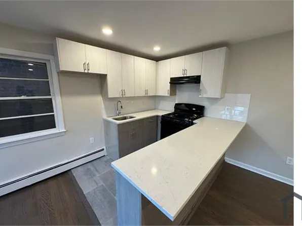 126 Elmwood Ave APT 8, Irvington, NJ 07111