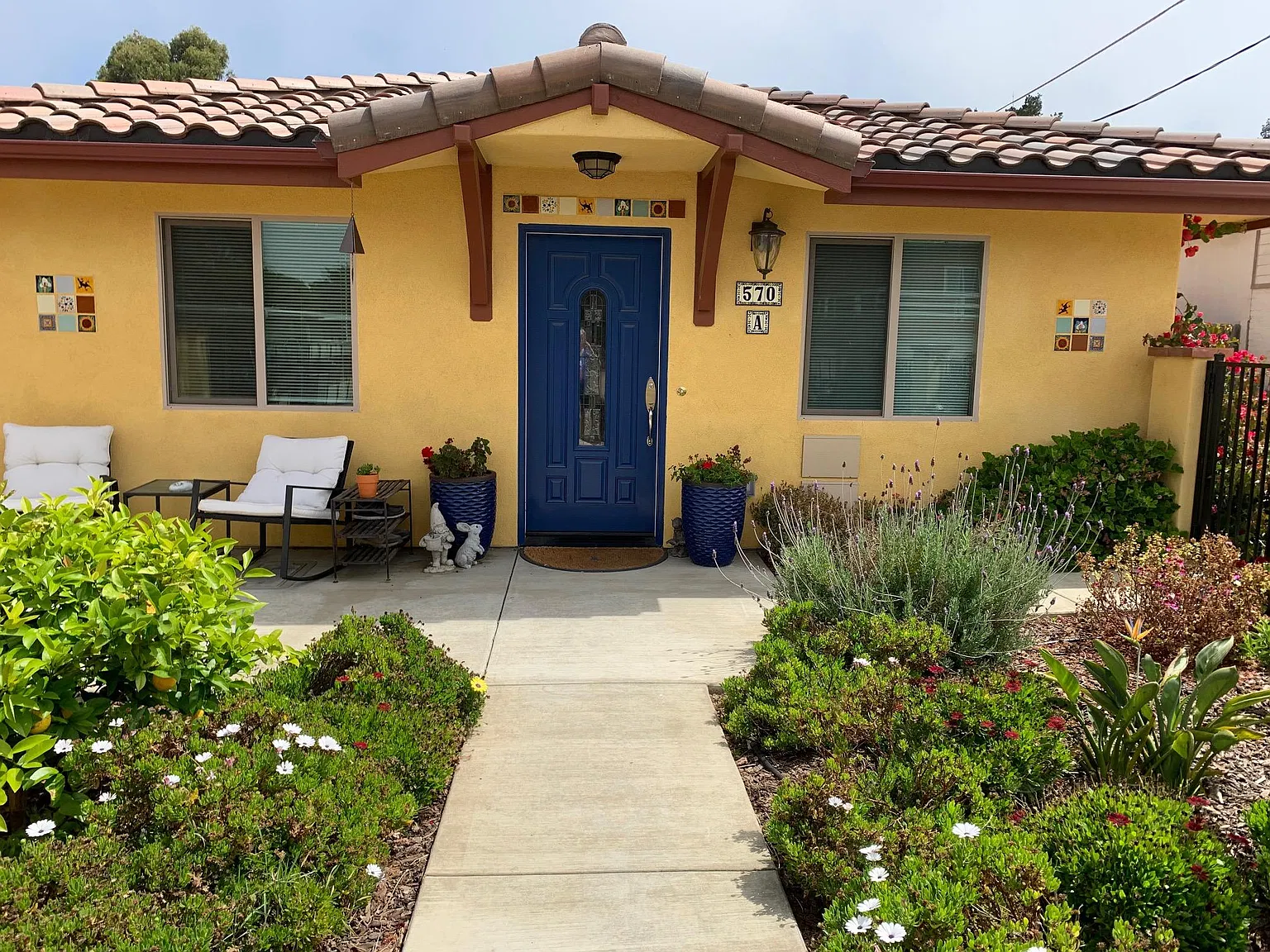 570 Kings Ave — Photo 1