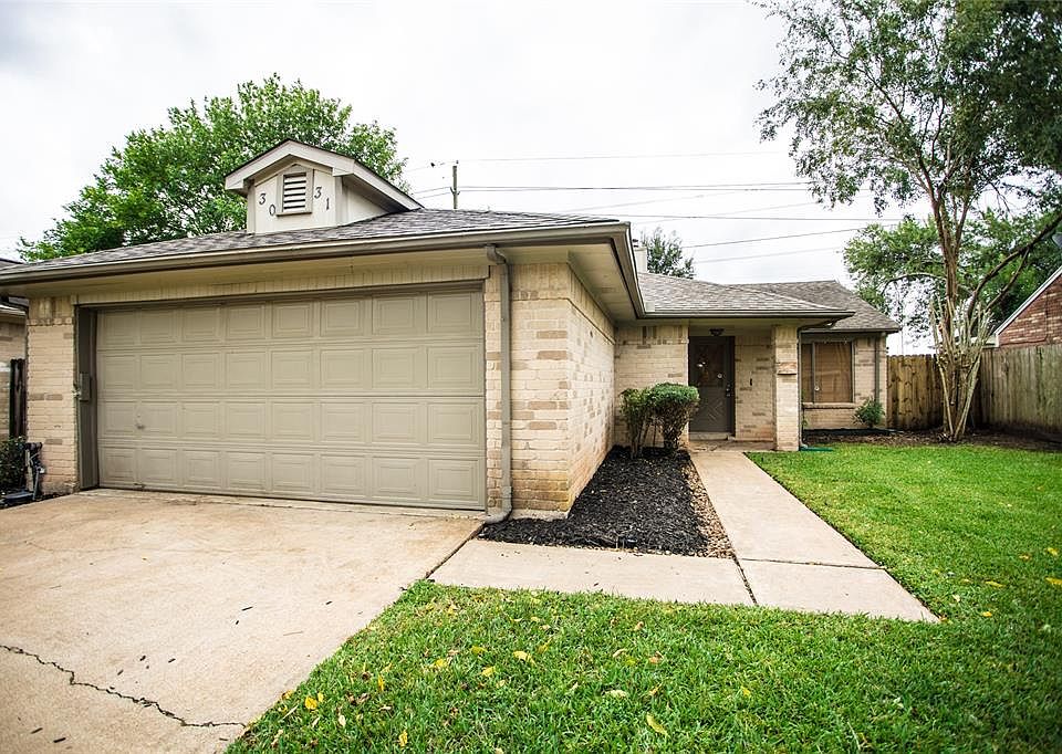 1st image of 3031 Garden Ln
