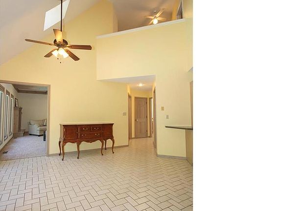 2nd image of 3409 SW Park Ln