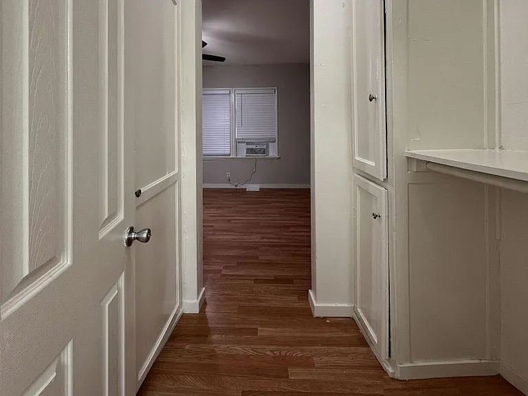 MMR - 1433 Miramar — Photo 9