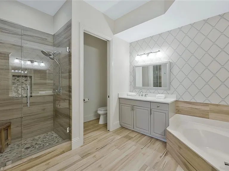 831 Sailaway Ln #203 — Photo 12