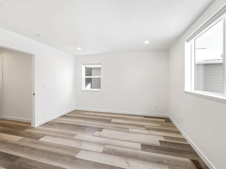 2135 Black Bird Ln — Photo 16