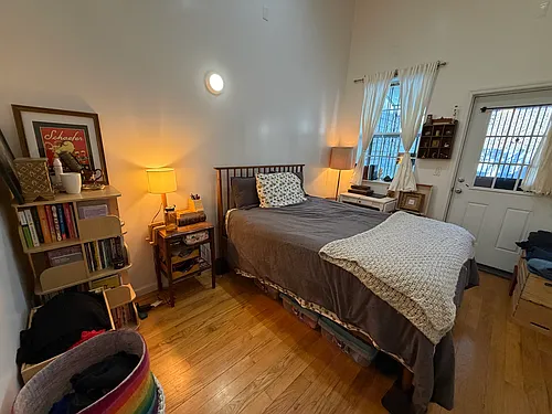 203 Wilson Ave #1B Photo 1