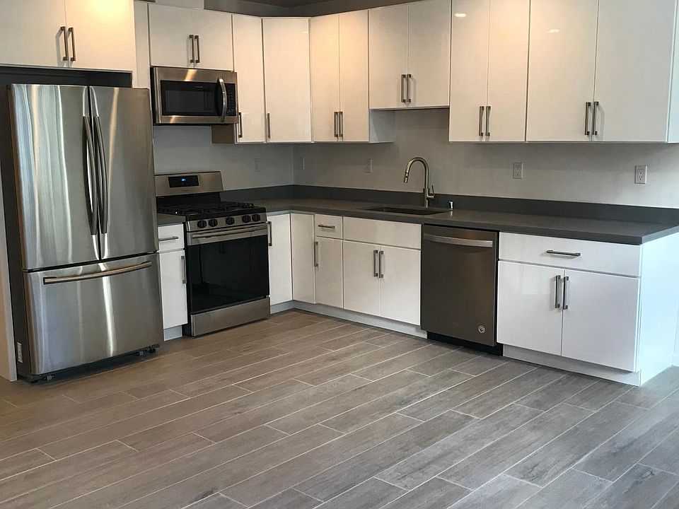 1st image of 172 Haight St #9
