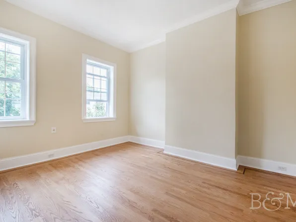 60 Russell Street image 1 of 7