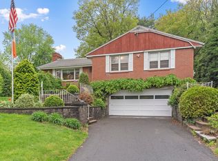 223 Tunxis Ave, Bloomfield, CT 06002