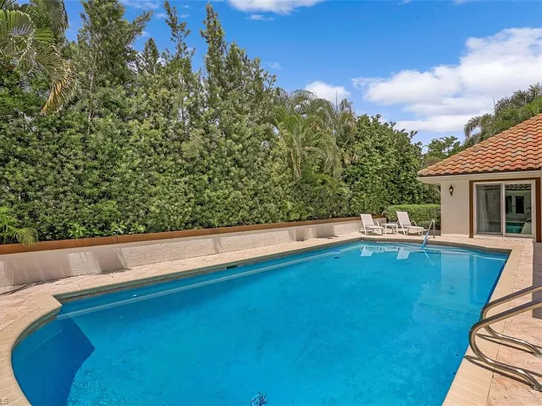 655 Galleon Dr — Photo 25