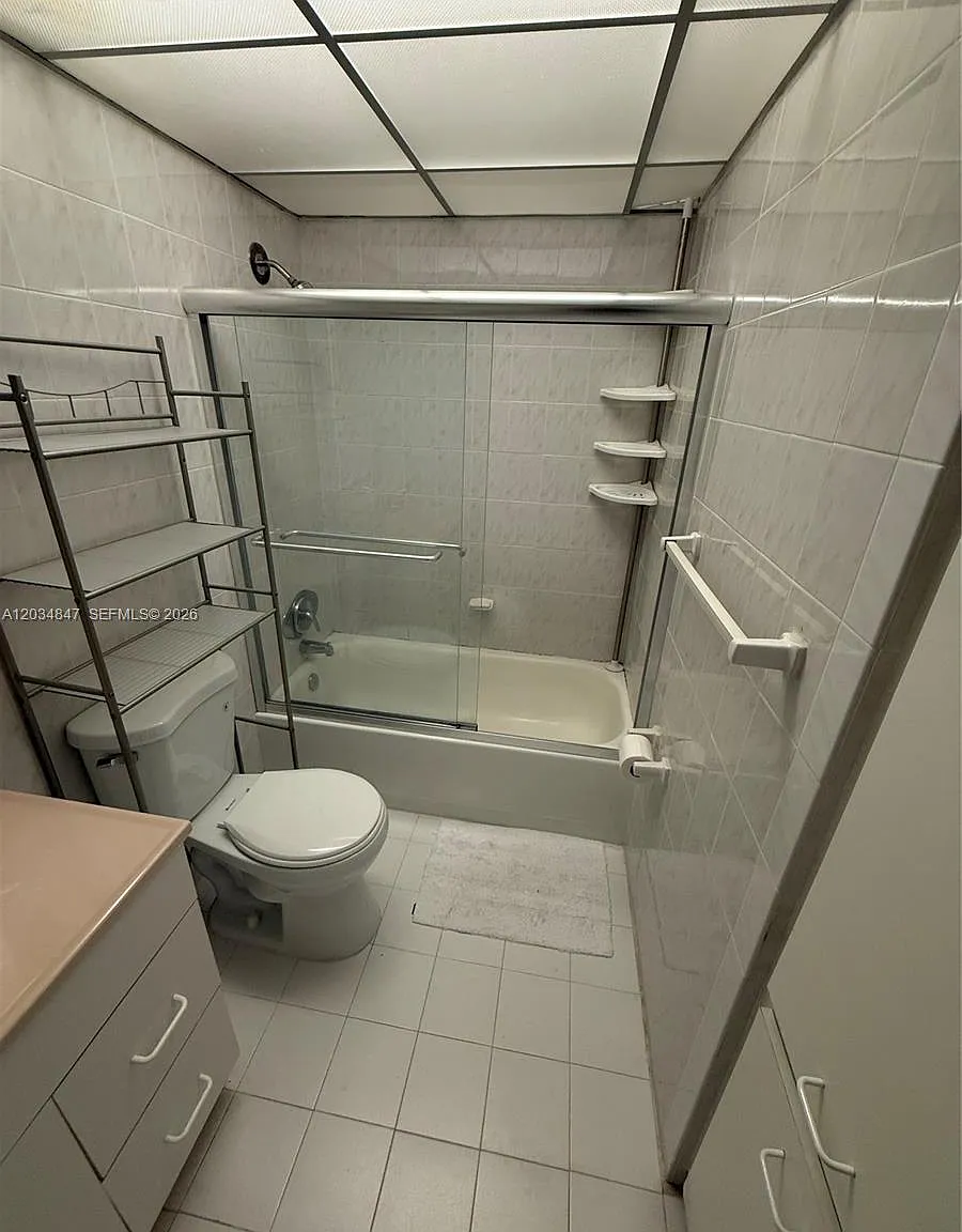 2 bed, 2.0 bath, $2,700 — Photo 4
