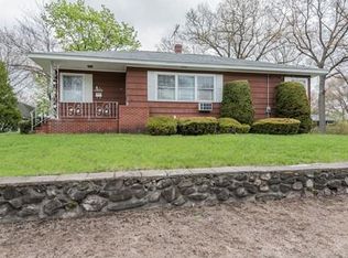 3 Standish Rd, Lawrence, MA 01843