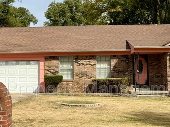 3558 Greentree Dr, Memphis, TN 38128