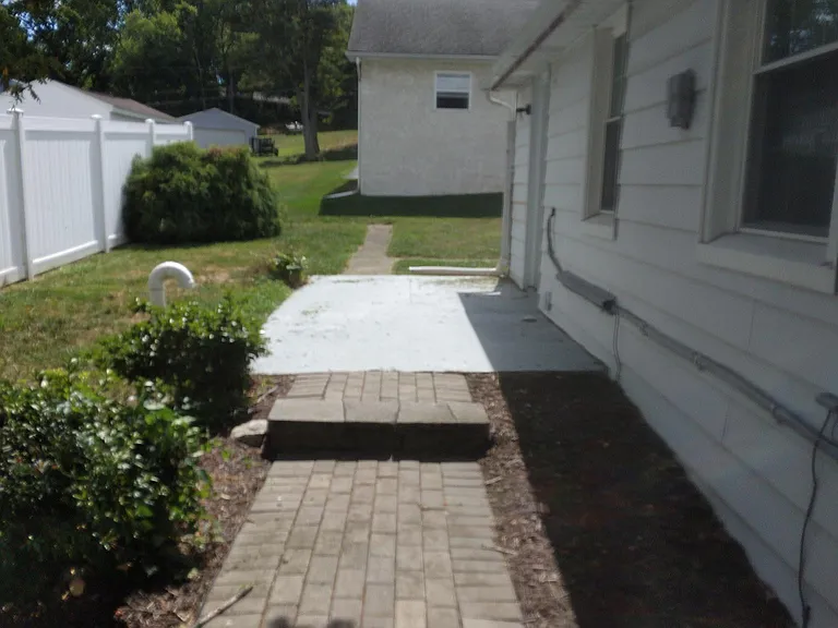 Side patio