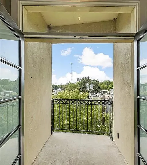 1310 S 1st St #310 — Photo 3