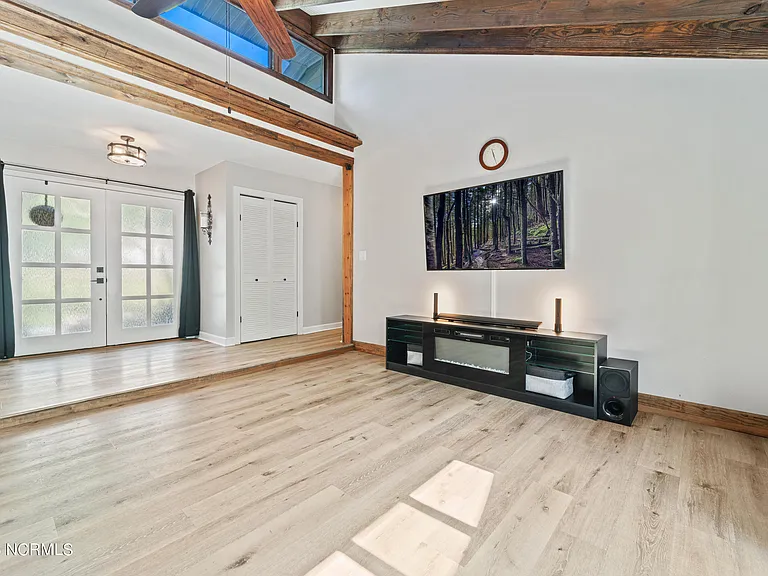 420 Ridge Rd — Photo 3