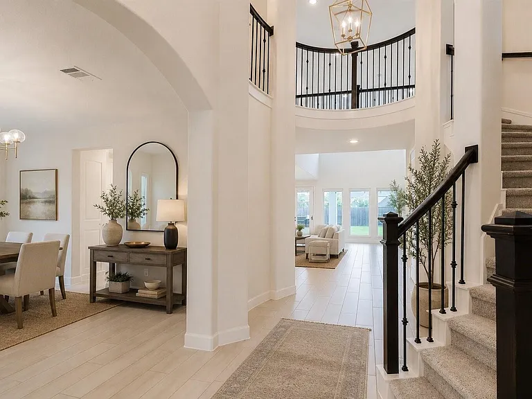 3114 Swift Way — Photo 4