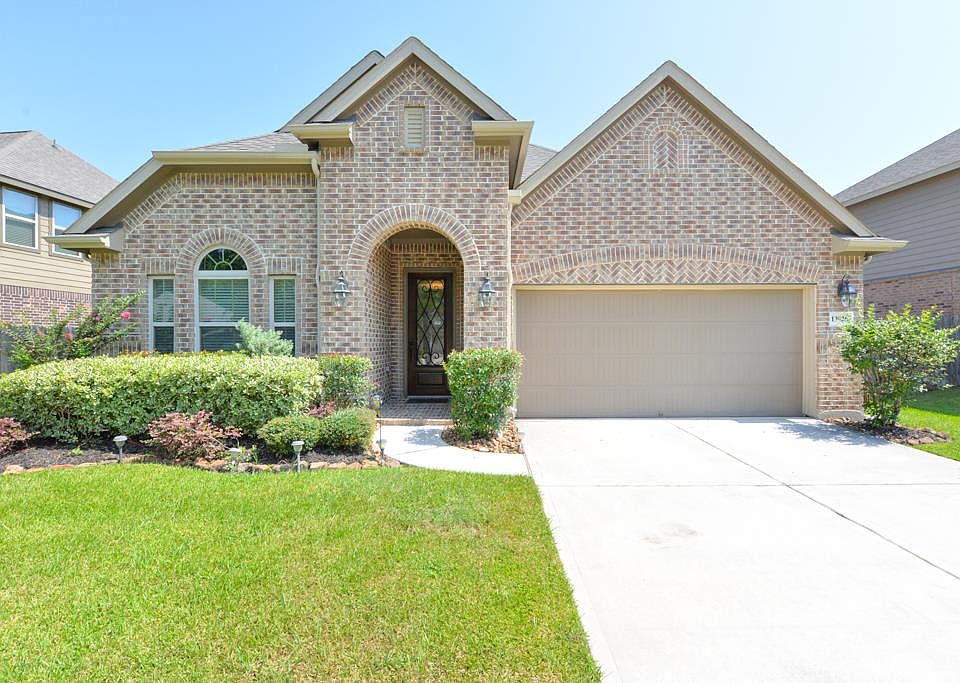 1st image of 13926 Albany Springs Ln