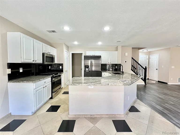 7775 Grant St — Photo 4