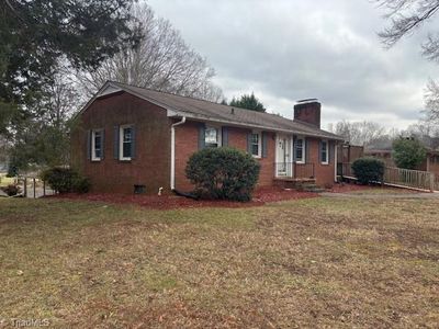 4621 Shattalon Dr, Winston Salem, NC, 27106