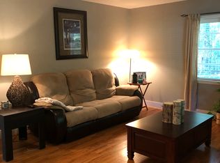 215 Carlisle Ave, Saint Matthews, SC 29135