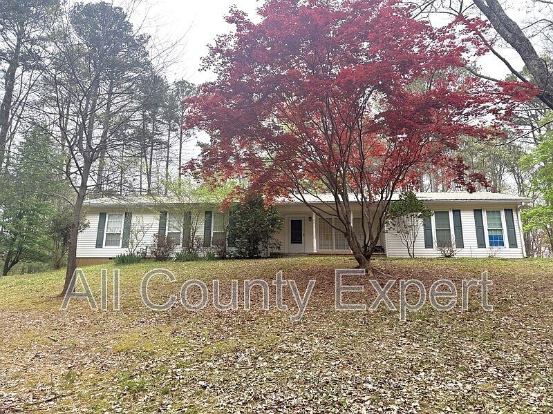 1st image of 261 Ridgewood Rd
