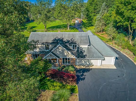 2nd image of 6N820 Palomino Dr