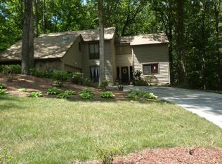 1615 Branch Valley Dr, Roswell, GA 30076