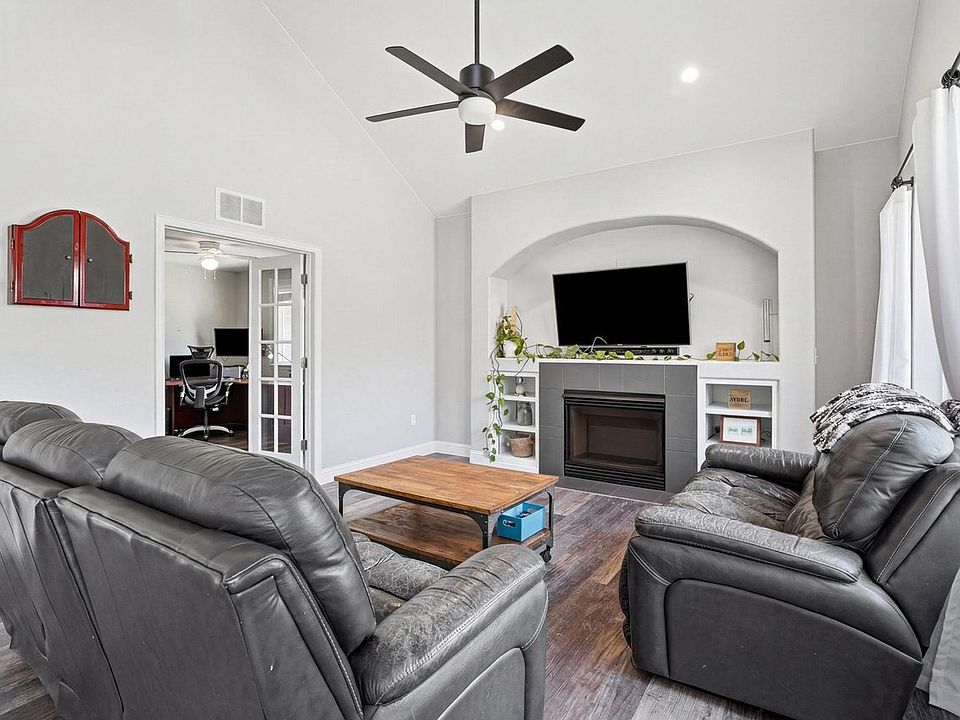 5204 Clover Basin Dr, Longmont, CO 80503 | MLS #1054977 | Zillow