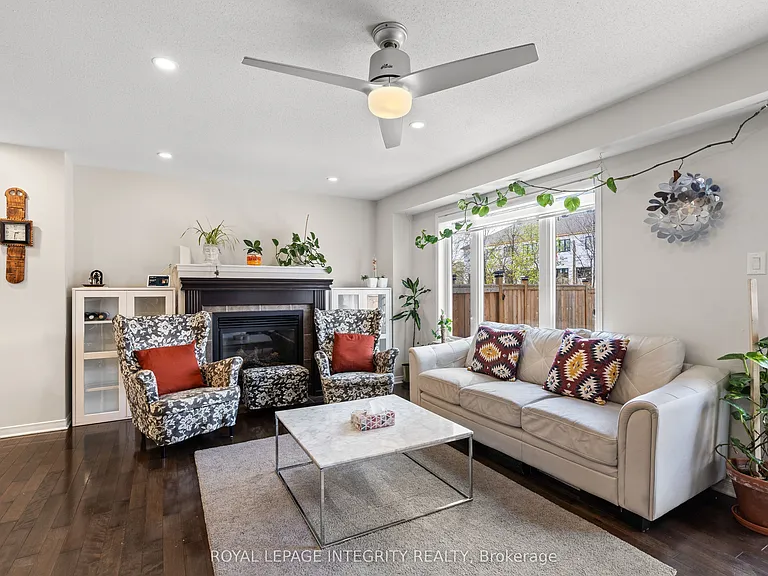 407 Celtic Ridge Cres — Photo 8