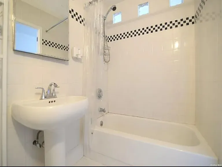 13835 Elder Ave #11DA — Photo 9