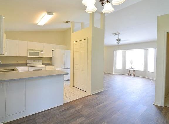 4th image of 2706 SW 8th Ct