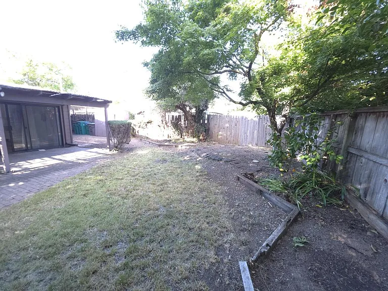 2217 Polk Way — Photo 24