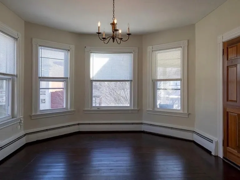 271-273 Broadway St #273 — Photo 6