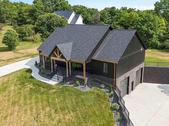 5th image of 140 Avawam Dr