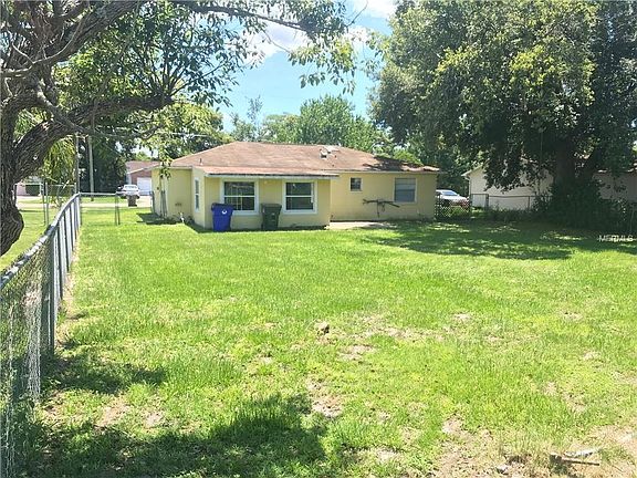 3rd image of 1717 W Acres Dr